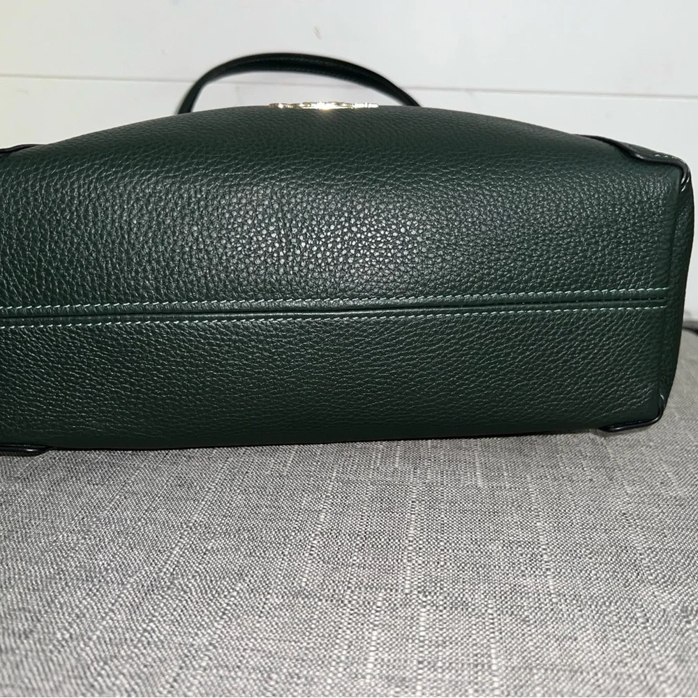 Coach Handbag - Picture 3 of 5